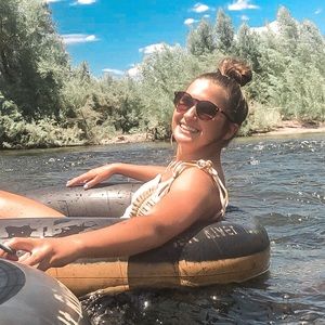 Meet your Posher, Emma